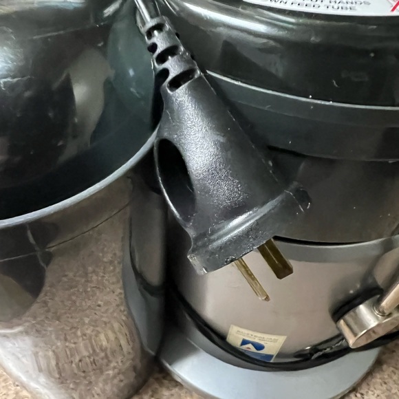 Breville Juicer COMPLETE - Picture 2 of 4